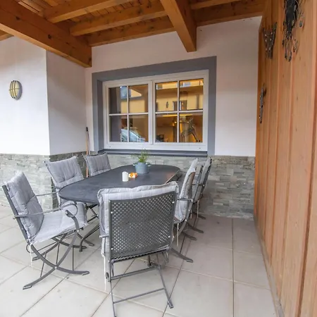 Modern In Brixen Im Thale Near Area Daire