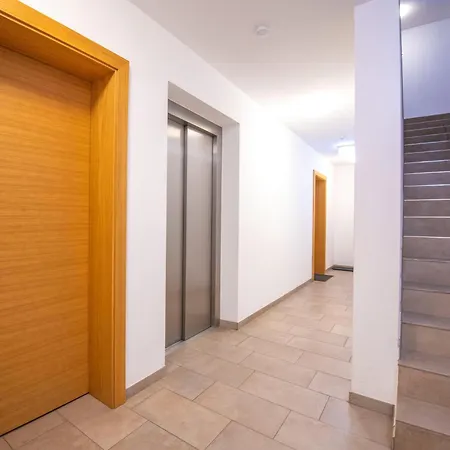 Modern In Brixen Im Thale Near Area 公寓