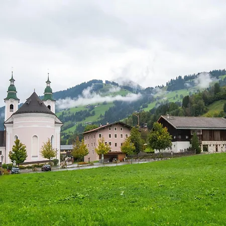 Modern In Brixen Im Thale Near Area Feuring